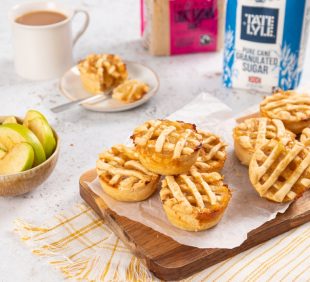 mini apple pies