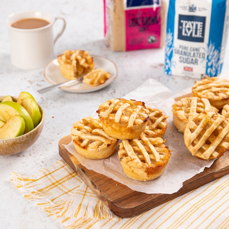 mini apple pies