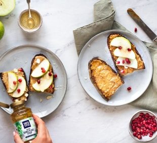 Peanut Butter & Agave Plant Syrup Toast with Apples