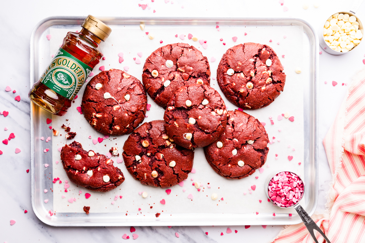 Red velvet cookies