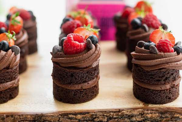 Salted caramel chocolate mini cakes