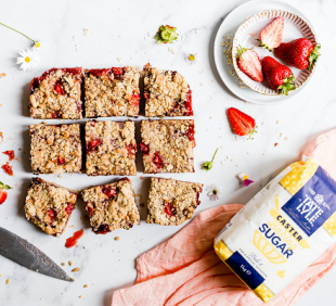 strawberry crumble bars