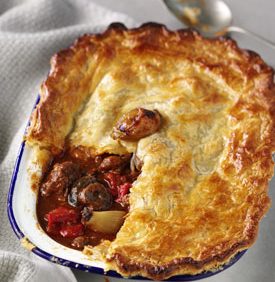 Sweet-spiced Beef Goulash Pie